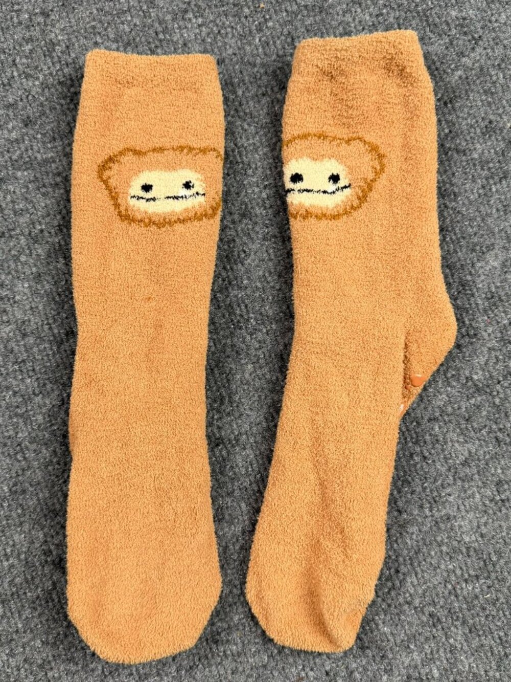 TONYMOLY Squishmallows Benny Bigfoot Fuzzy Socks Brown Gripper Slipper Cozy 14"